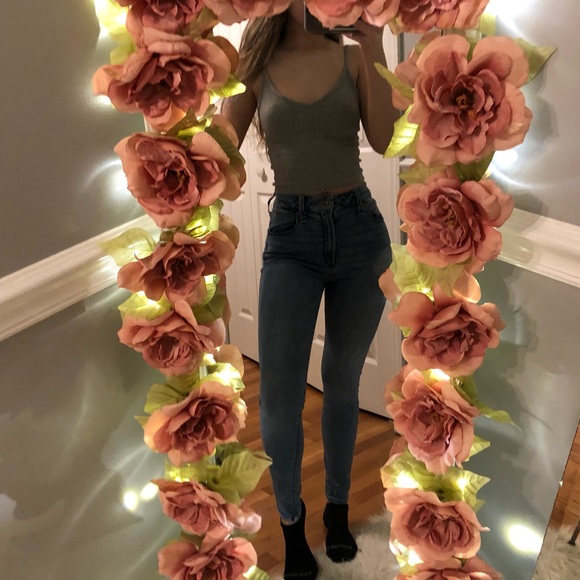 Abercrombie And Fitch Highwaisted Jeans - Picture 2 of 4